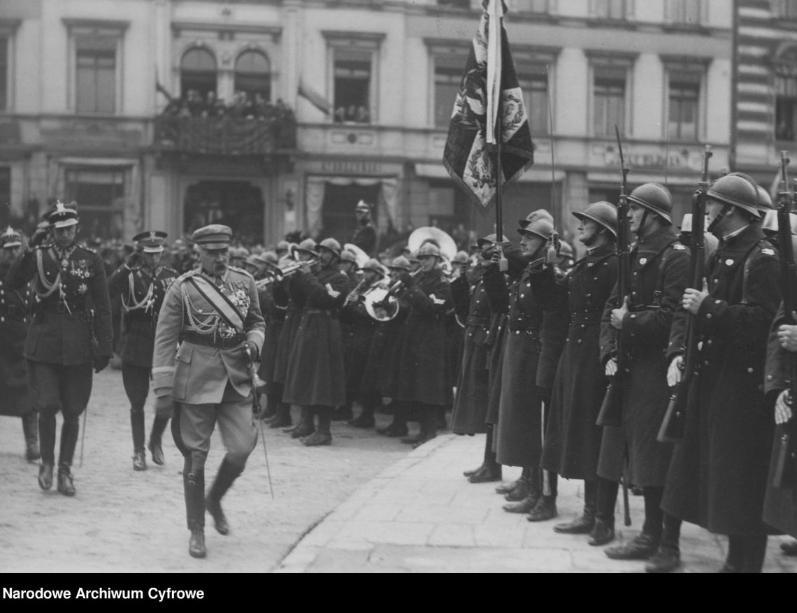 11 listopada. Świętował już marszałek Piłsudski [ZDJĘCIA]