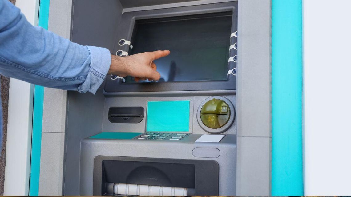 Afera bankomatowa. Klientom Santandera zaczęły znikać pieniądze Afera bankomatowa. Klientom Santandera zaczęły znikać pieniądze