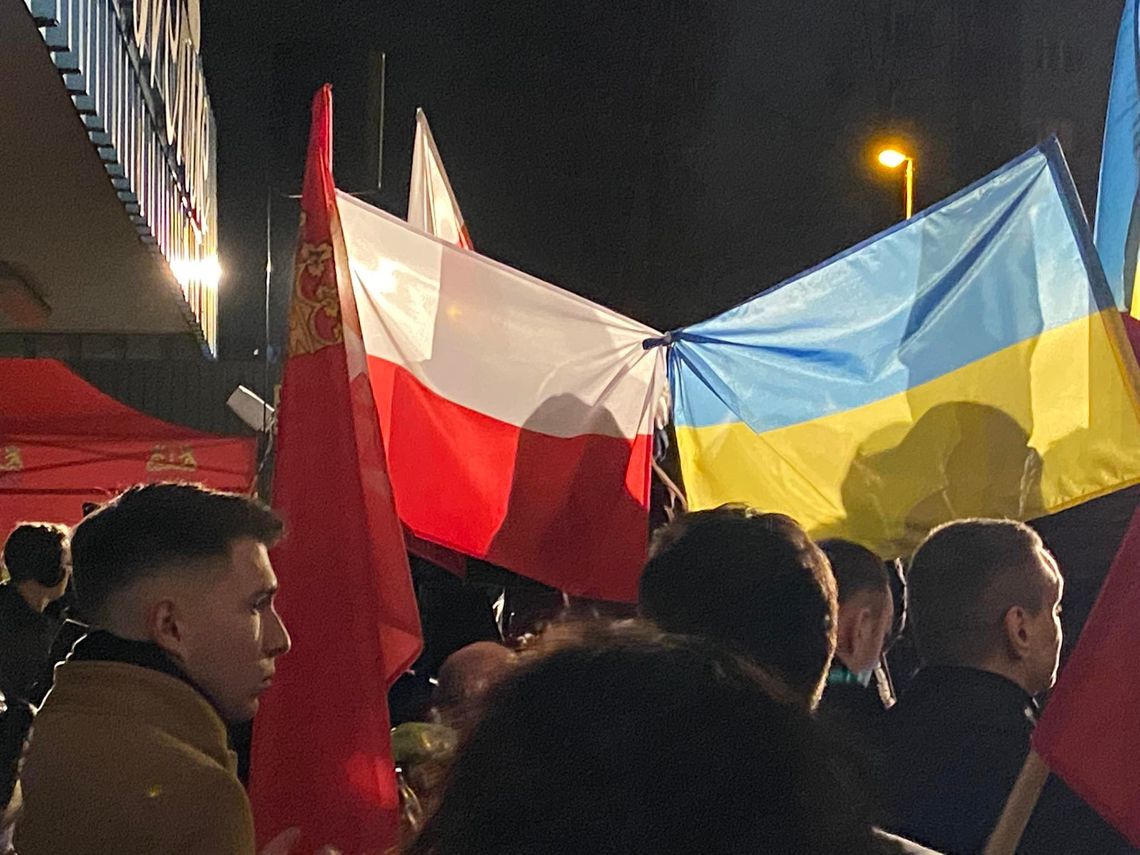 "Atak na Ukrainę, jest atakiem na nowy świat". Manifestacja na Placu Solidarności w Gdańsku