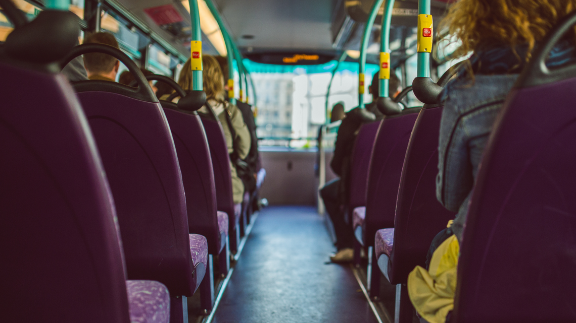 Wakacje pod lupą policji: Kontrole autobusów, trzeźwości i prędkości