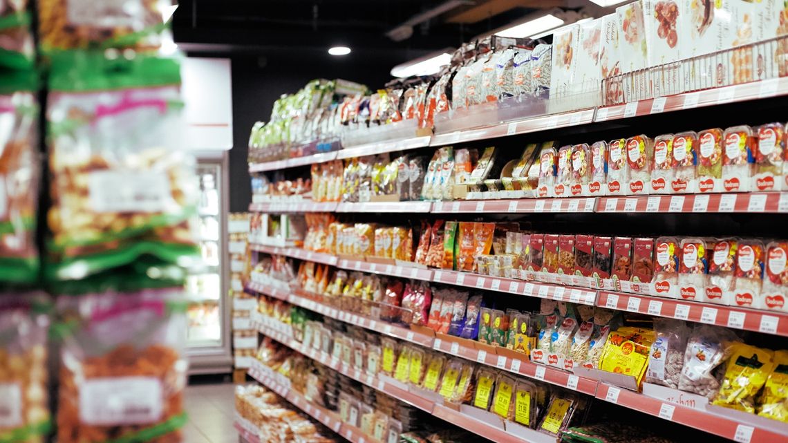 Biedronka i Lidl nie są najtańsze. Gdzie najmniej zapłacimy za zakupy?