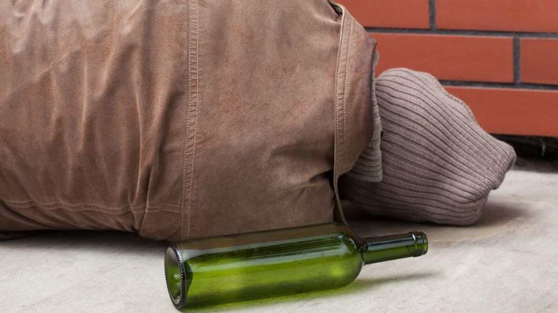 Brak izb wytrzeźwień paraliżuje SOR-y. Są przeciążone przez pijanych pacjentów