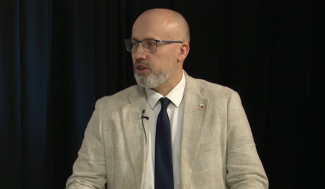 Co dalej z ulicą Okrętową? "Będziemy stawiać budynki komunalne"