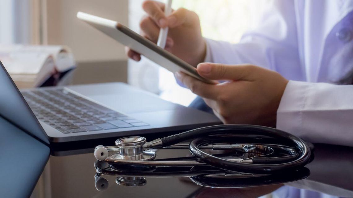 Czy może cię zdiagnozować AI? Lekarz będzie musiał zadać to pytanie Czy może cię zdiagnozować AI? Lekarz będzie musiał zadać to pytanie