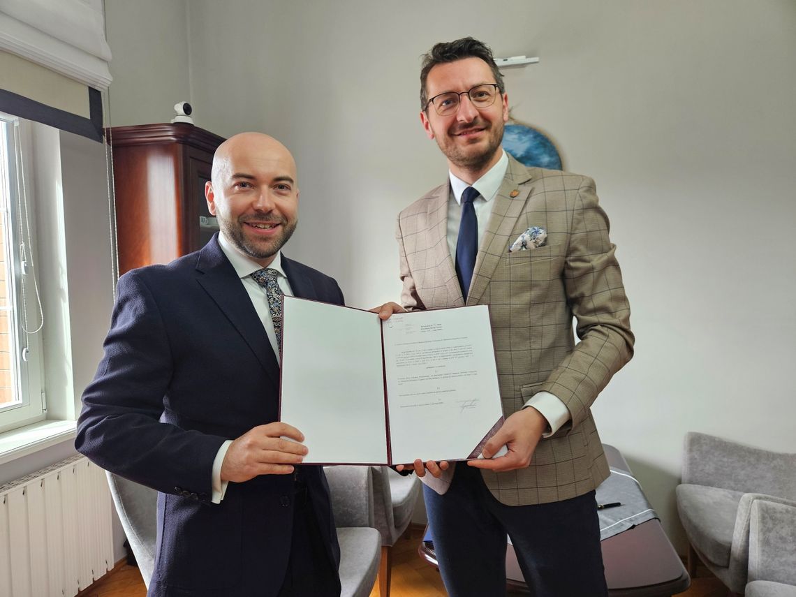 Nowe spojrzenie na bibliotekę - Damian Domański o wyzwaniach i marzeniach [ROZMOWA]