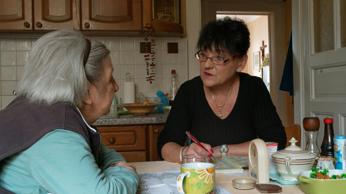 Dochody w dół, wiek w górę. Mniej osób skorzysta z bonu senioralnego Dochody w dół, wiek w górę. Mniej osób skorzysta z bonu senioralnego