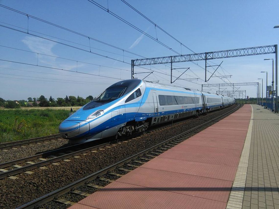 Dokąd dojedziemy z Tczewa na wakacje? [SPRAWDŹ NOWY ROZKŁAD]