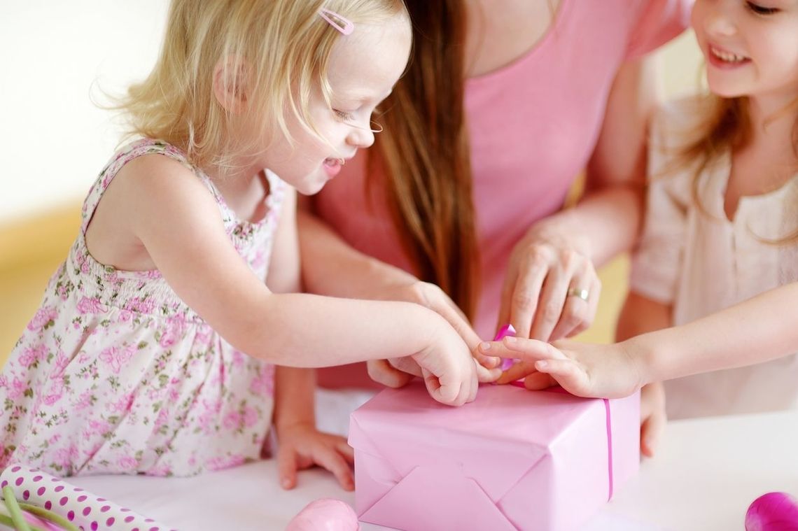 Dzień Dziecka - jaki prezent kupić? Podział na kategorie wiekowe