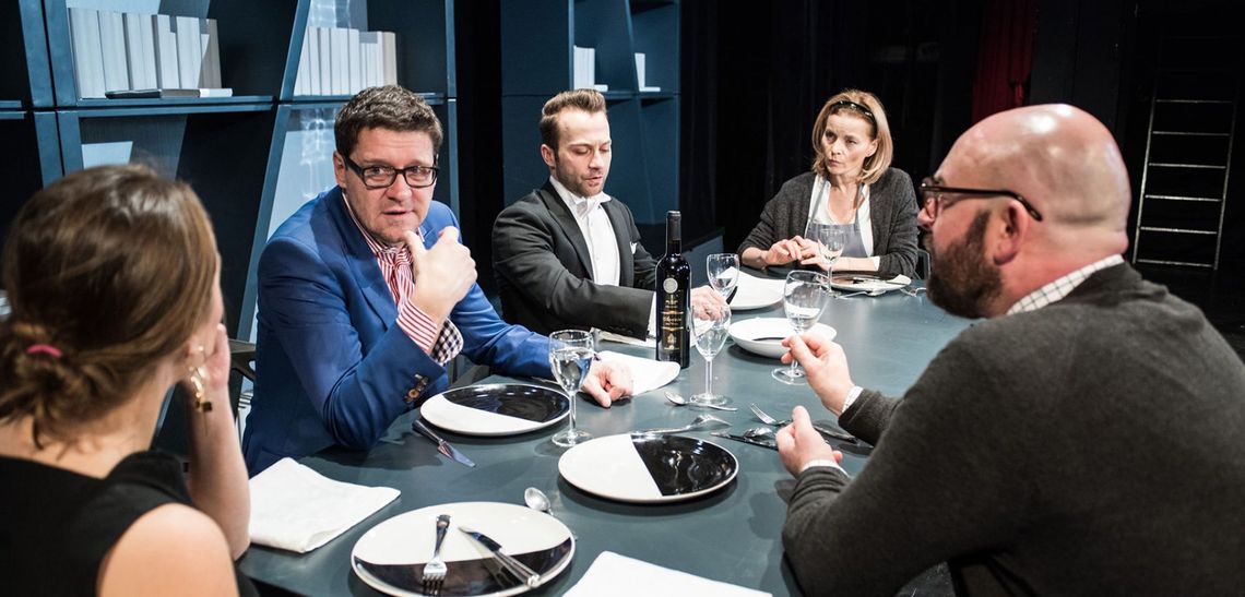 „Imię” czyli kolacja, która zmienia się w wojnę. Błyskotliwa komedia w gwiazdorskiej obsadzie