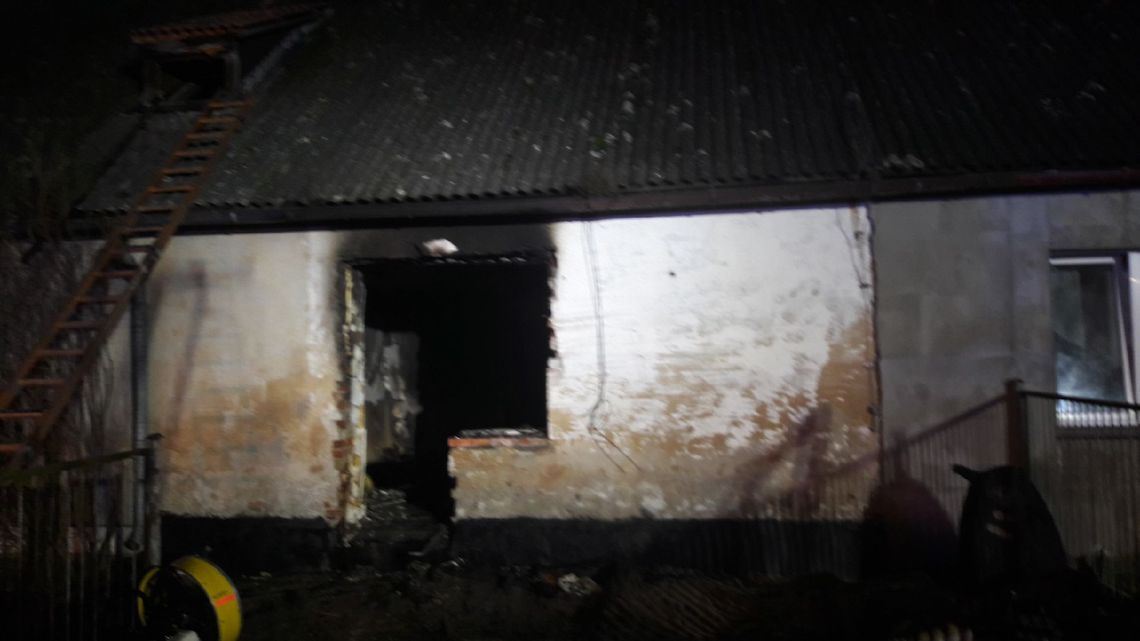 Janiszewo w gminie Pelplin: Mieszkanie doszczętnie spłonęło. Nikomu nic się nie stało