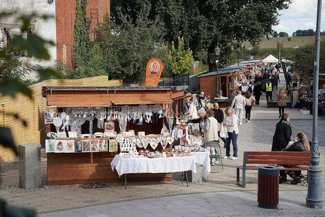 Kameralny Targ po raz piąty! A to tylko początek przygotowań do Świąt ze strony Fabryki Sztuk