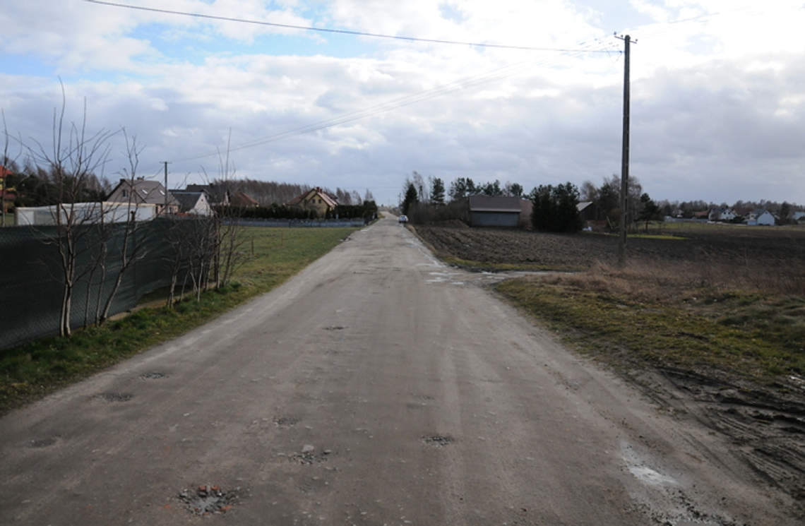 Kolejne miliony złotych na remonty lokalnych dróg. Gdzie pieniądze z rządu popłynęły tym razem?