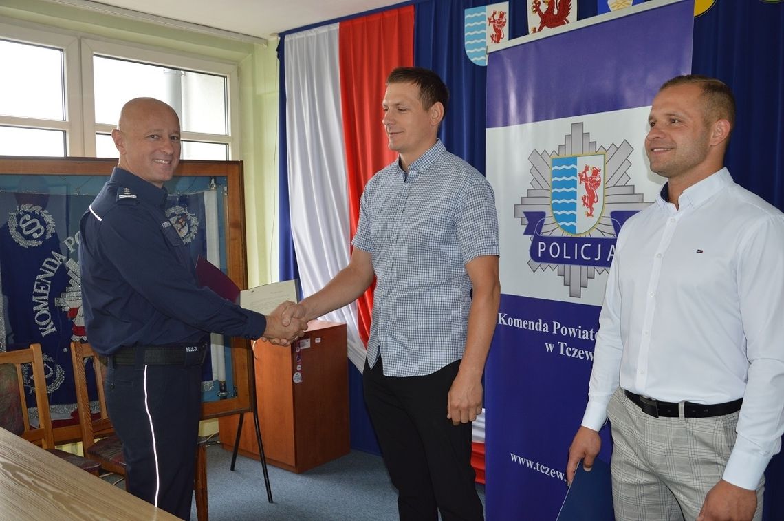 Komendant Główny Policji nagrodził funkcjonariusza i pracownika cywilnego z Tczewa