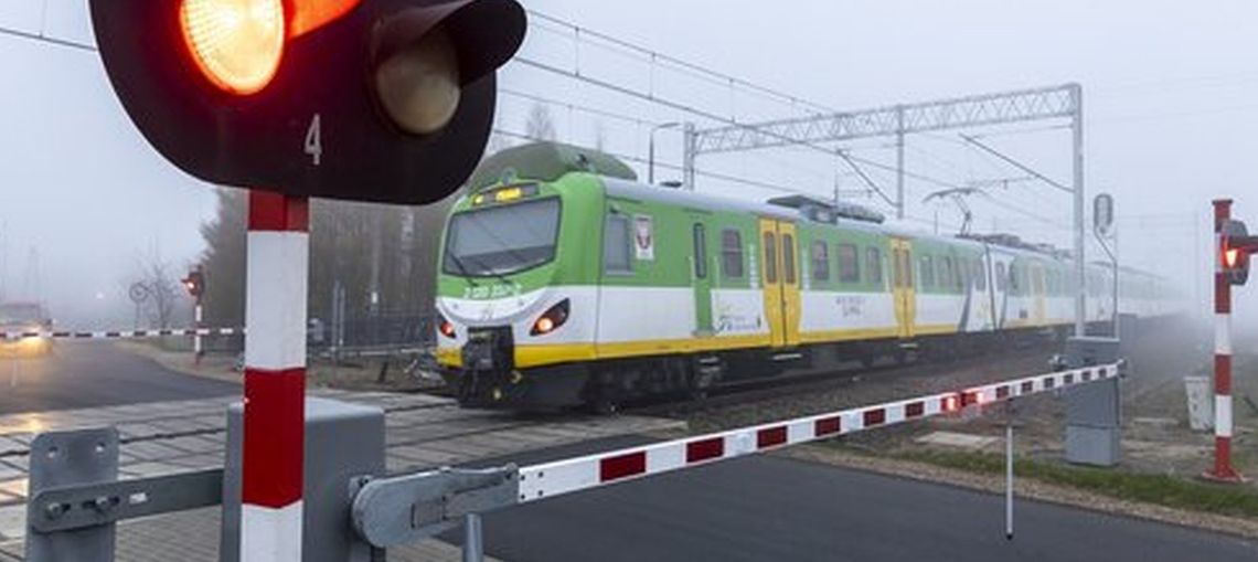 Koniec z trąbieniem pociągów przed przejazdami. Ale nie wszystkimi