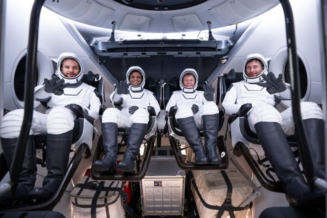 Kosmiczny pech Polaka. Nowej daty lotu Uznańskiego-Wiśniewskiego nie ma