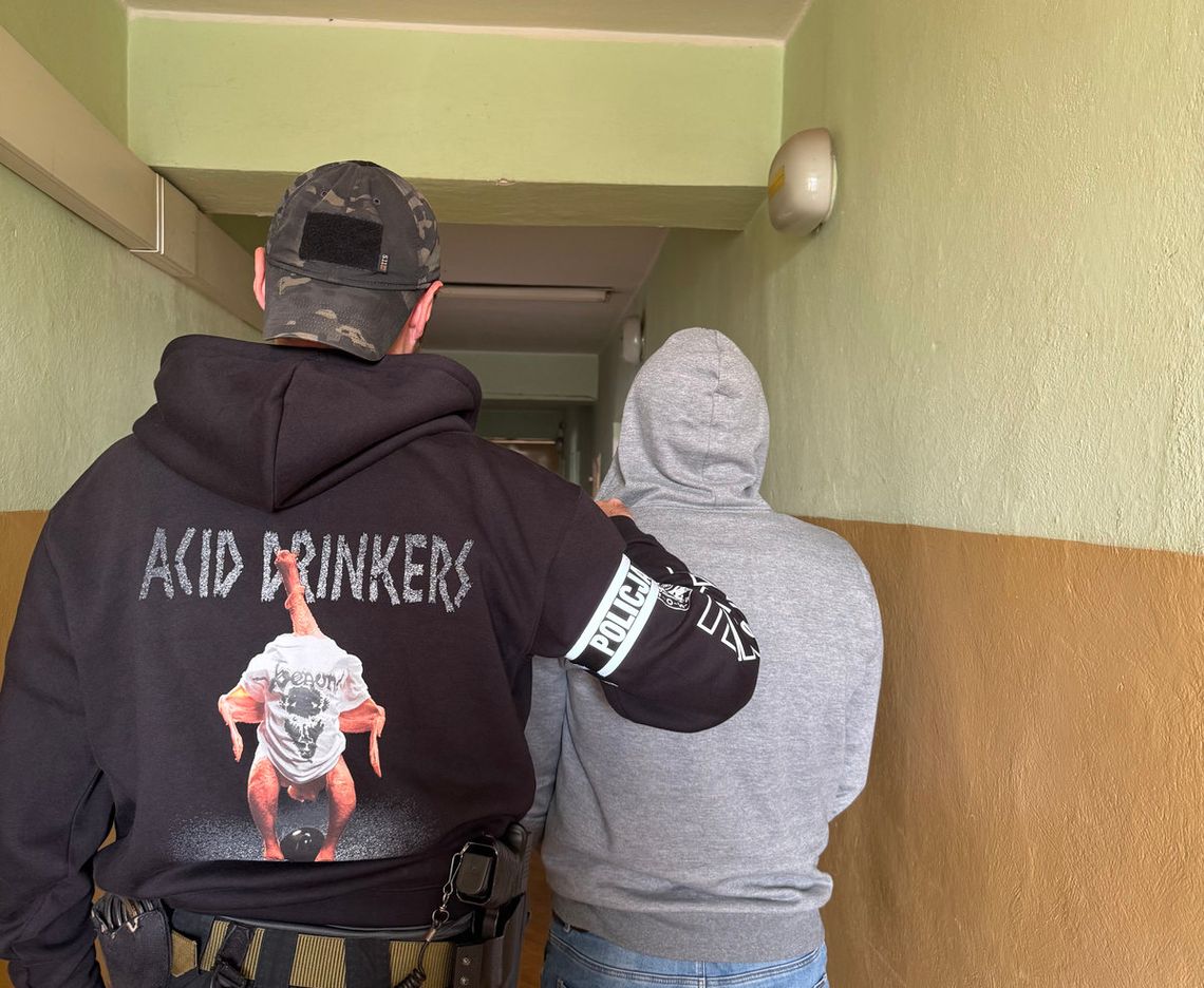 Kryminalni z Tczewa zatrzymali dwóch mężczyzn poszukiwanych przez wymiar sprawiedliwości Kryminalni z Tczewa zatrzymali dwóch mężczyzn poszukiwanych przez wymiar sprawiedliwości