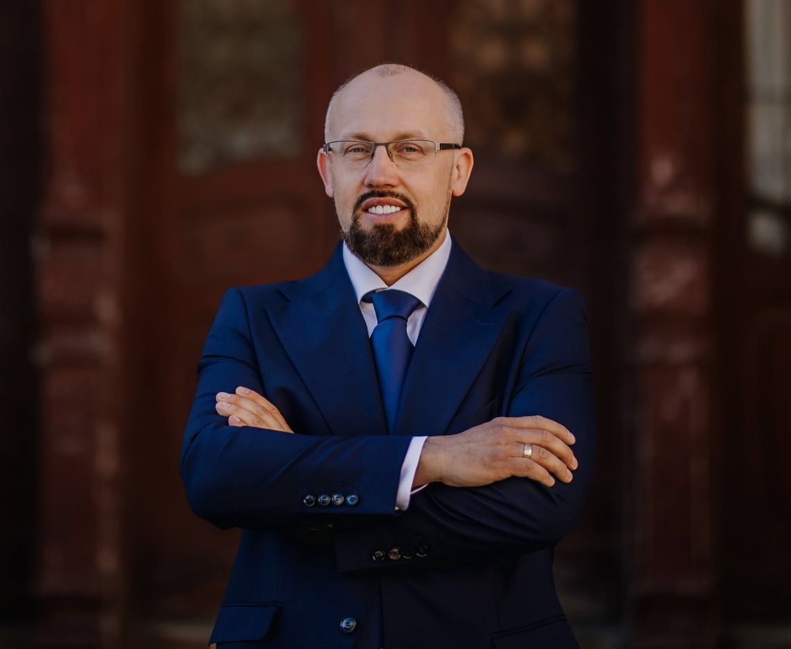 Łukasz Brządkowski bez wotum zaufania, ale z absolutorium