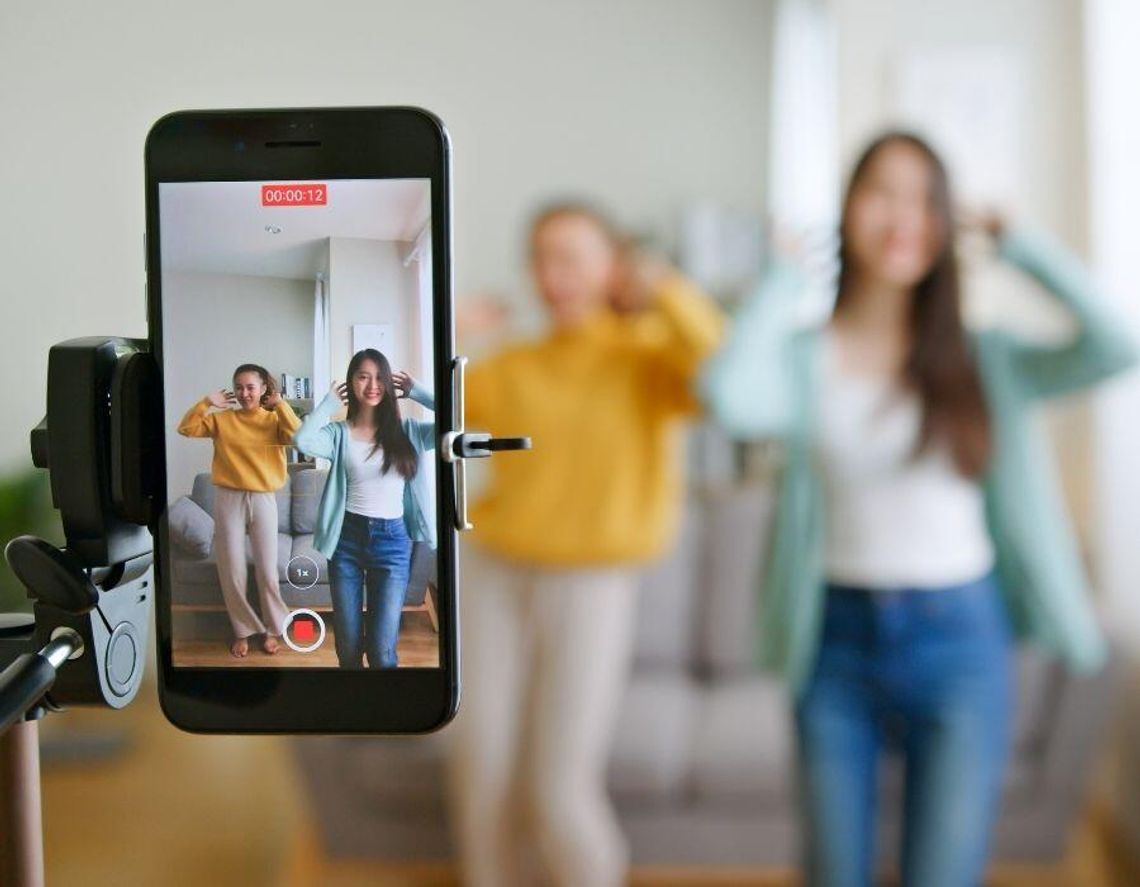 Media społecznościowe od 15 roku życia? Szykują się zmiany