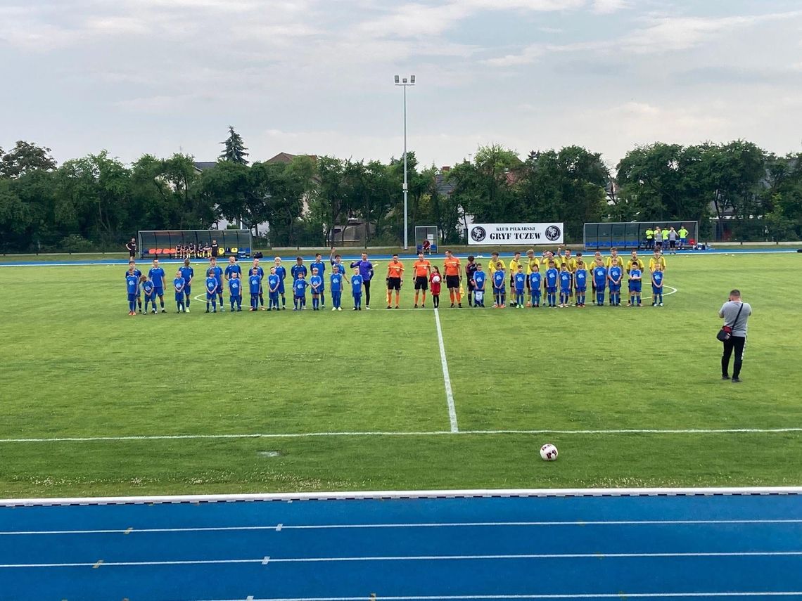 Młody Gryf remisuje 0:0. Rewanż z Salosem w niedzielę [RELACJA]