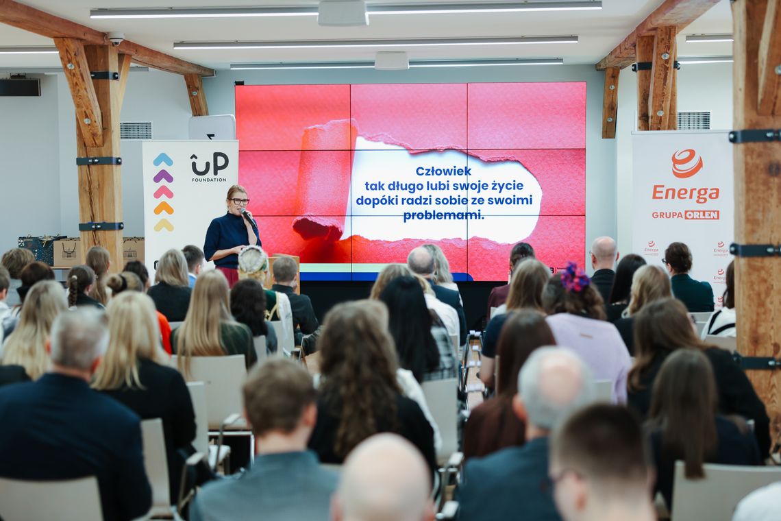 Młodzież z Pomorza zmienia świat. Podsumowanie Pomorskiego Funduszu Energii Społecznej w Hevelianum