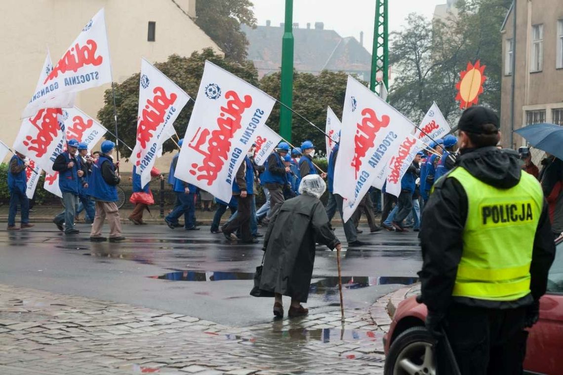 Największe związki zawodowe chcą podwyżek. Strajk wisi w powietrzu