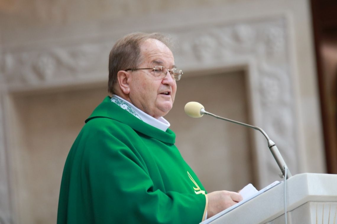 Nastolatek wygrał w sądzie z ojcem Rydzykiem. I to już drugi raz