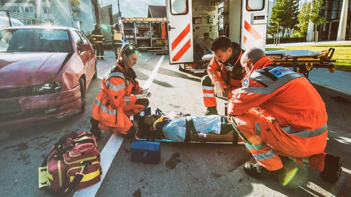 Obowiązkowe kamizelki nożoodporne od 1 lipca? Związek ratowników mówi: Nie!