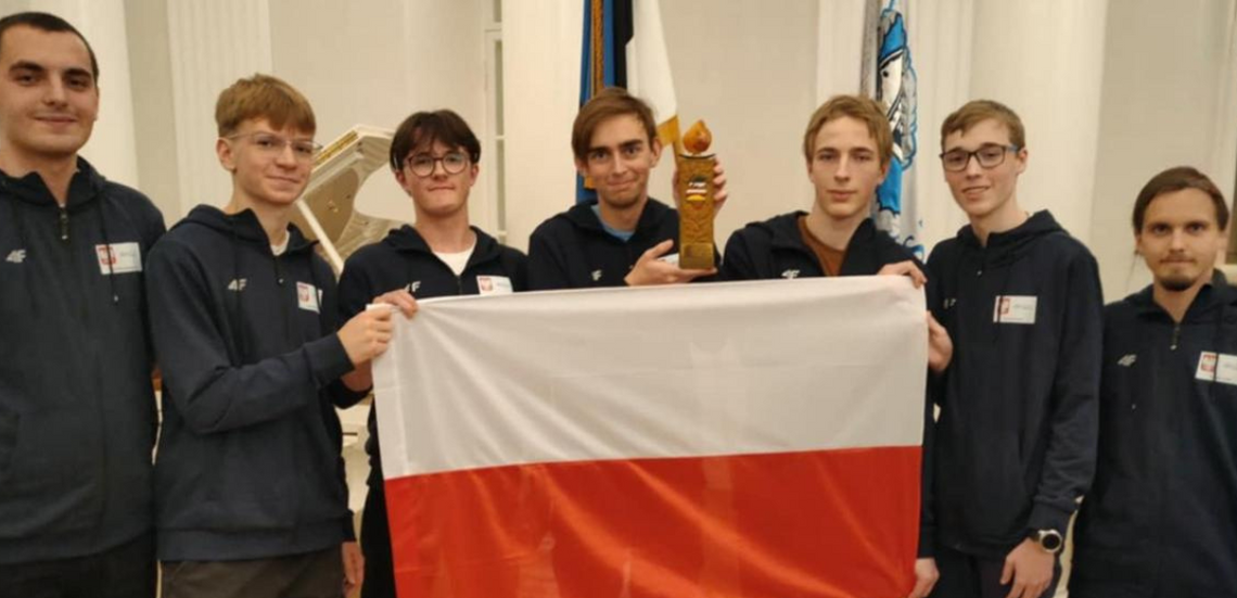 Polacy zdeklasowali młodych matematyków z innych krajów Polacy zdeklasowali młodych matematyków z innych krajów