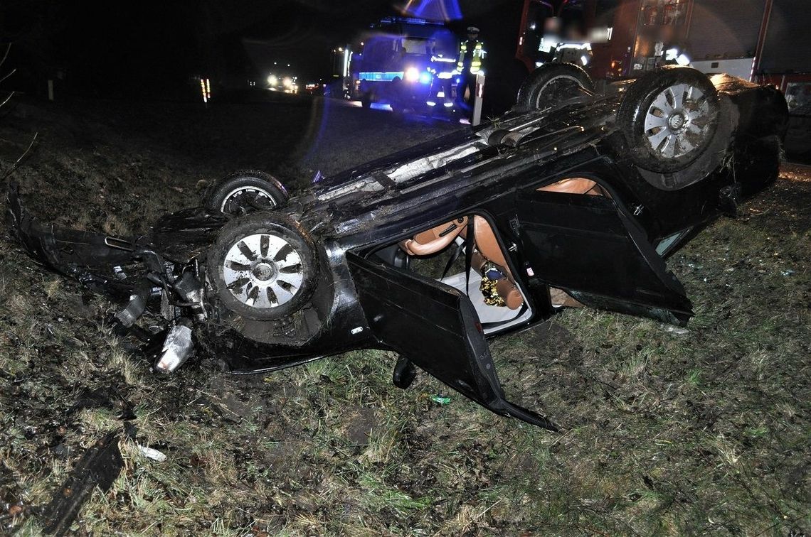 Policjanci wyjaśniają przyczyny wypadku w Subkowach