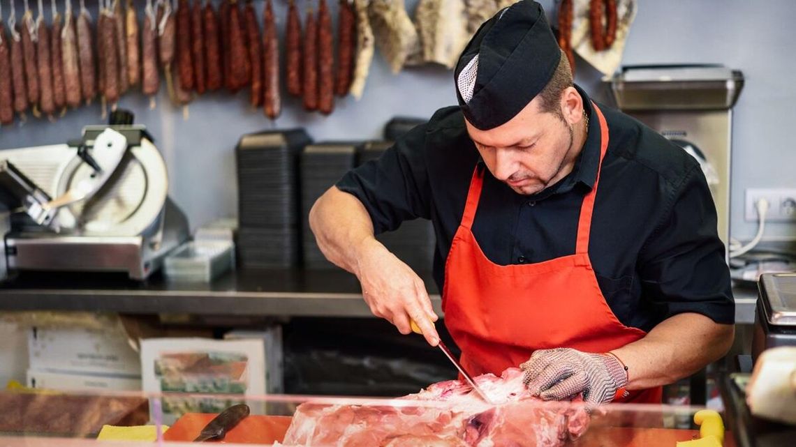 „Polskie” mięso w sklepach czasami polskie jest tylko z nazwy „Polskie” mięso w sklepach czasami polskie jest tylko z nazwy