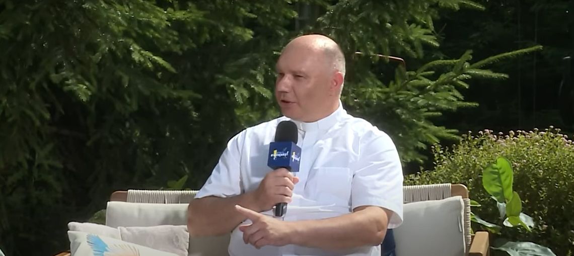 Ponad 800 tys. zł dla księdza myśliwego. Tak płaciły mu Lasy Państwowe