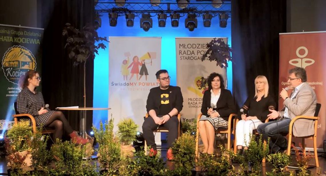 Powiatowe Forum Młodzieży w Starogardzie Gdańskim. Dyskutowali o tematach ważnych dla młodych