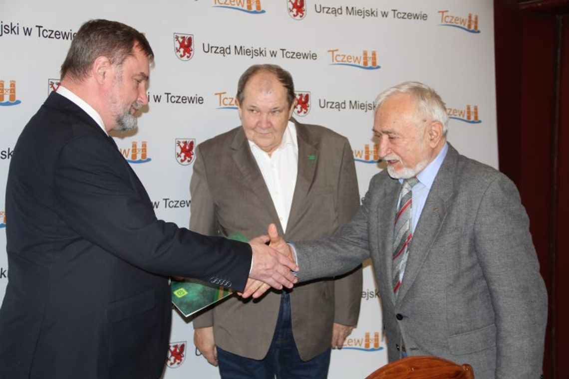 Prezydent Tczewa otrzymał Medal Polskiego Związku Działkowców