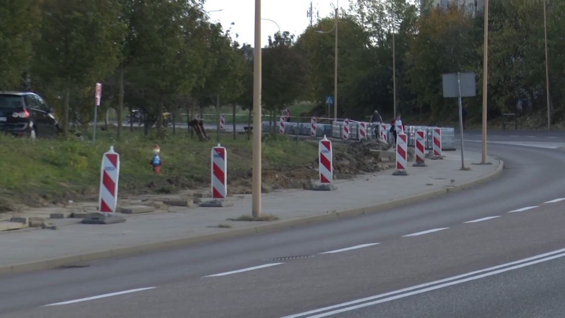 Przebudowują ścieżkę rowerową na Al. Kociewskiej Przebudowują ścieżkę rowerową na Al. Kociewskiej
