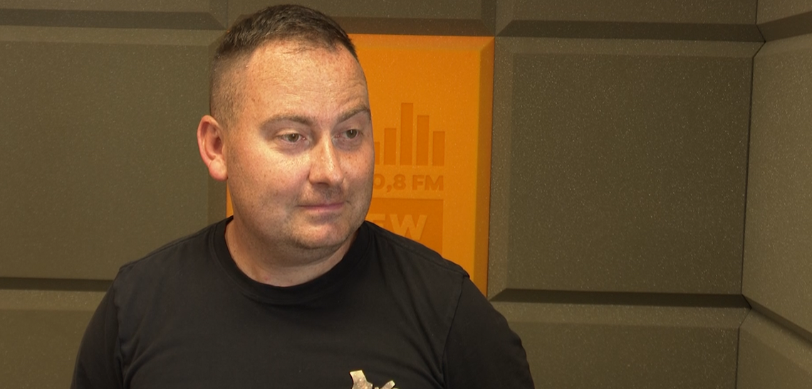 Ratownik medyczny w Radiu Tczew: Jak przetrwać mordercze upały? [ROZMOWA]