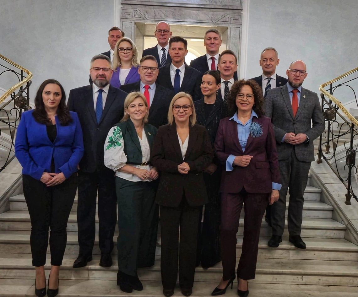 Rozłam w Polsce 2050. Powstał nowy klub sejmowy Centrum. Co z koalicją rządzącą? Rozłam w Polsce 2050. Powstał nowy klub sejmowy Centrum. Co z koalicją rządzącą?