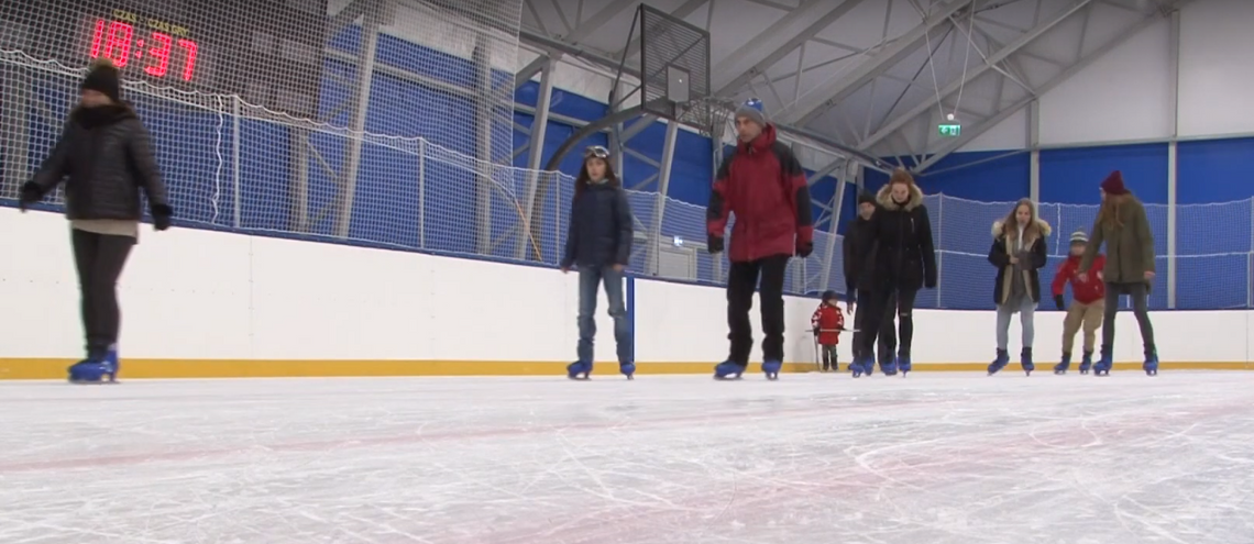 Rozpoczął się kolejny sezon na krytym lodowisku w Tczewie