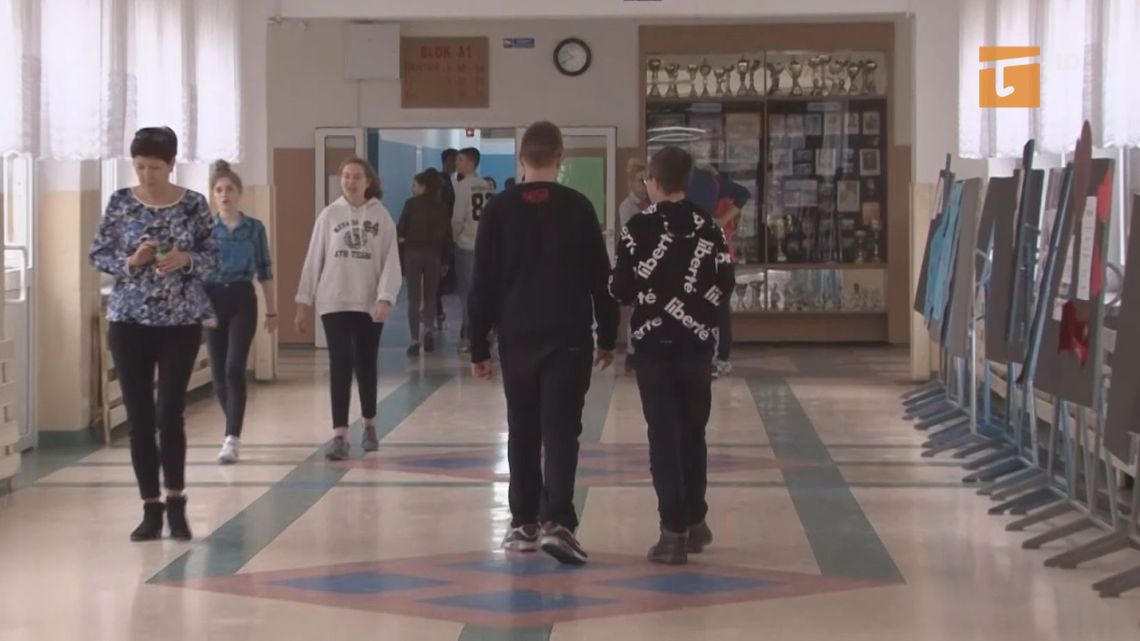 Rozpoczyna się nowy rok szkolny. Ilu uczniów usłyszało dziś pierwszy dzwonek? Rozpoczyna się nowy rok szkolny. Ilu uczniów usłyszało dziś pierwszy dzwonek?