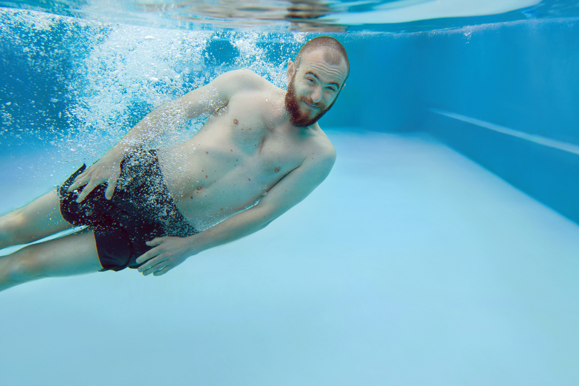 Samorządy domagają zamrożenia cen gazu albo… będą zamykali baseny i hale sportowe