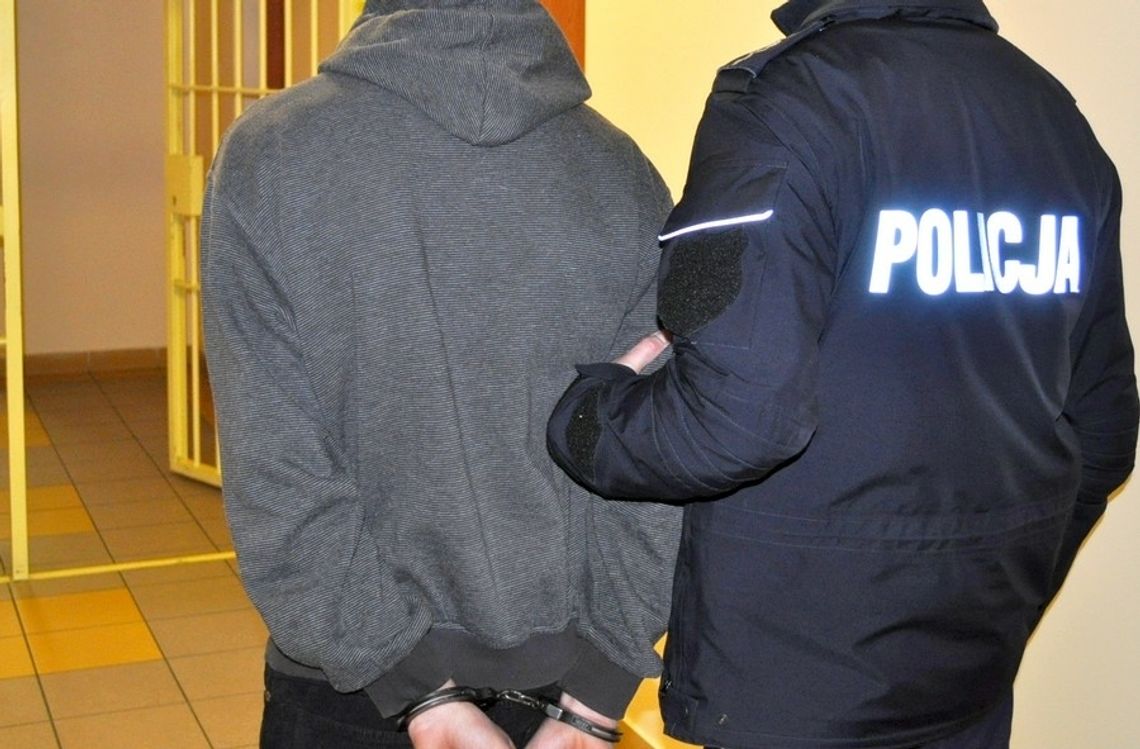Skórcz: Mieszkaniec powiatu tczewskiego uciekał przed policją. Był już wcześniej poszukiwany za kradzież