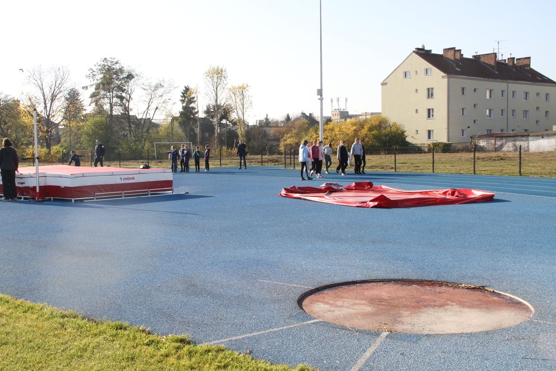 Sportowy festiwal skoków na tczewskim stadionie miejskim