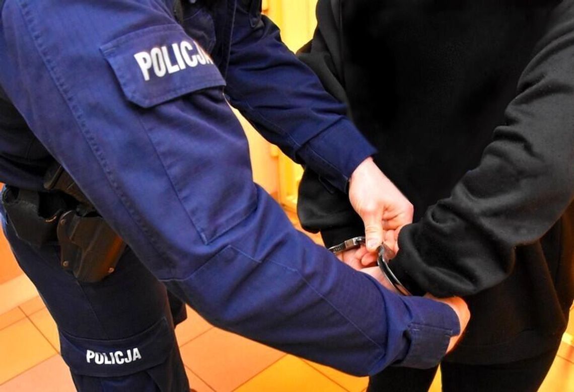 Starogard Gdański: Ucieczka nieudana. Policja zatrzymała 39-latka z narkotykami Starogard Gdański: Ucieczka nieudana. Policja zatrzymała 39-latka z narkotykami