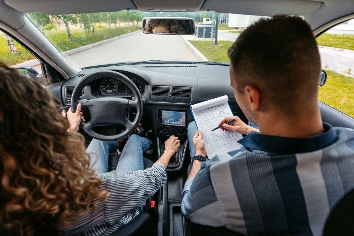 Tak w Polsce szkoli się kandydatów na kierowców. Jednym słowem dramat