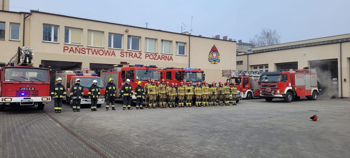 Tczew: Minuta ciszy dla poległych strażaków z Ukrainy