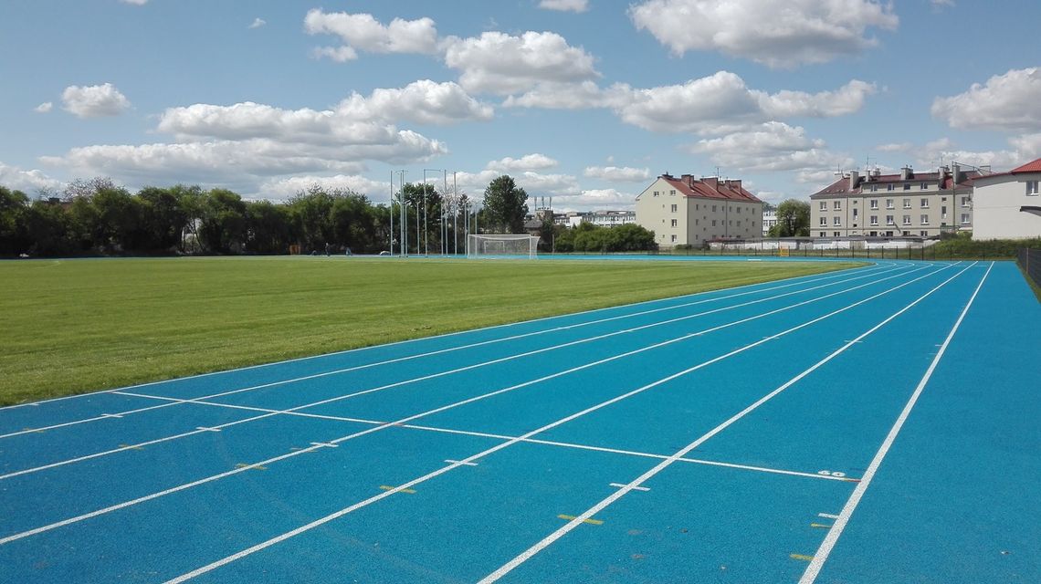 Tczew: Sportowcy już niebawem będą mogli korzystać ze stadionu przy ulicy Bałdowskiej