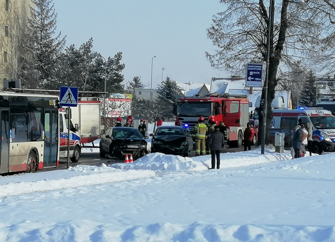 Tczew: Zderzenie samochodów na Jagiellońskiej. Policja apeluje o ostrożność! 