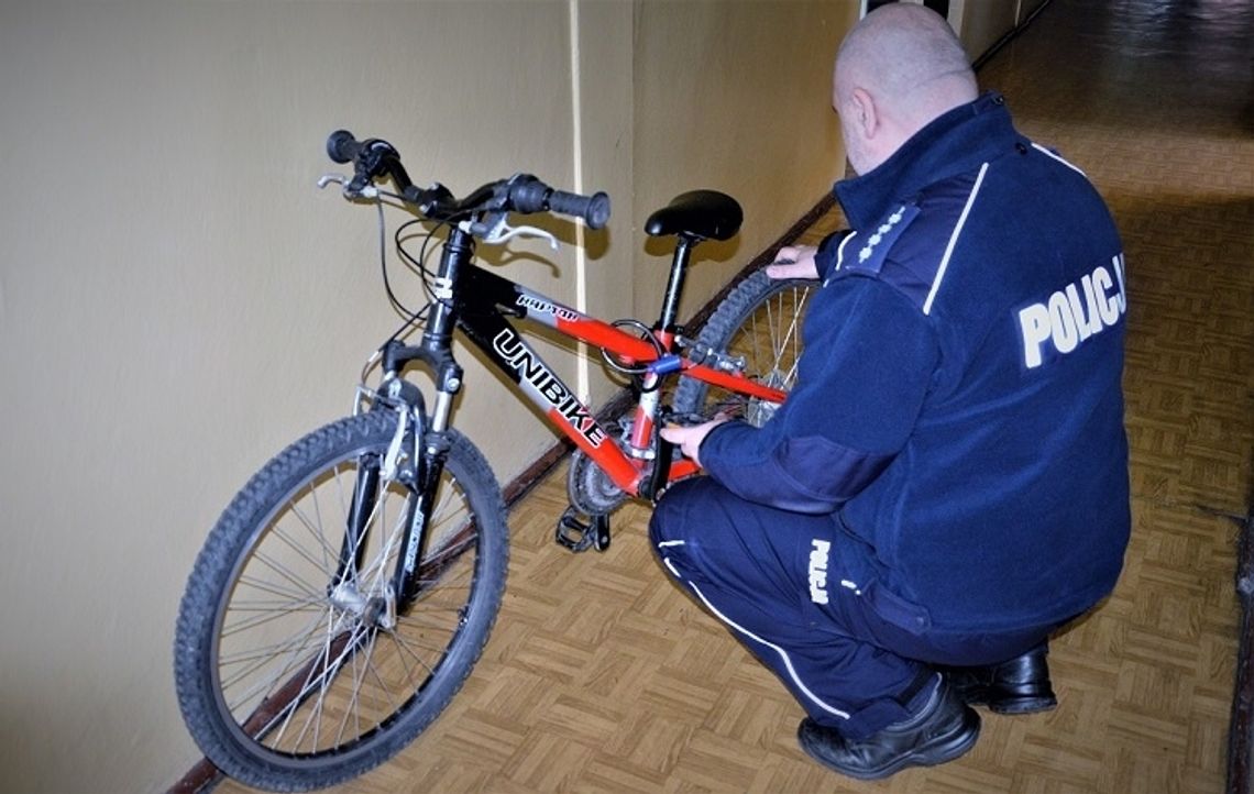 Tczewscy policjanci poszukują właściciela skradzionego roweru