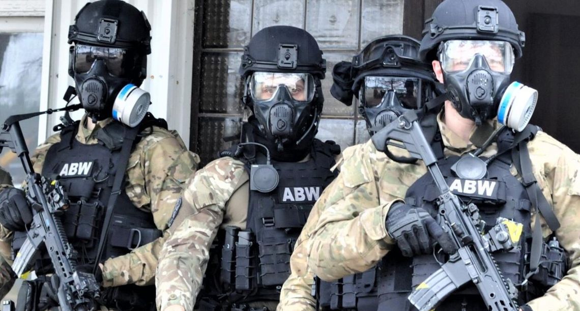 Tłumy chętnych do ABW. 300 zgłoszeń na jedną ofertę. Kuszą nie tylko zarobki