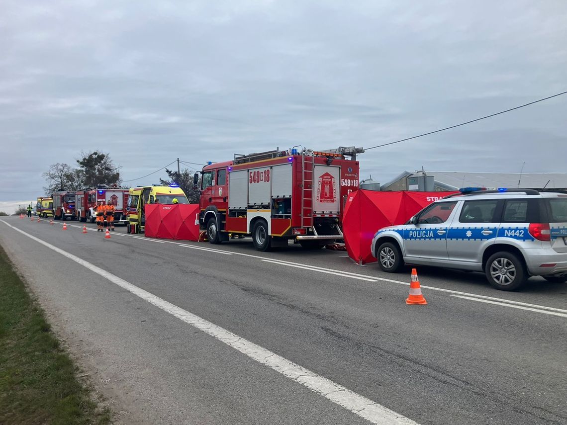 Tragiczny wypadek na DK91. Nie żyją dwie osoby, trwa akcja służb