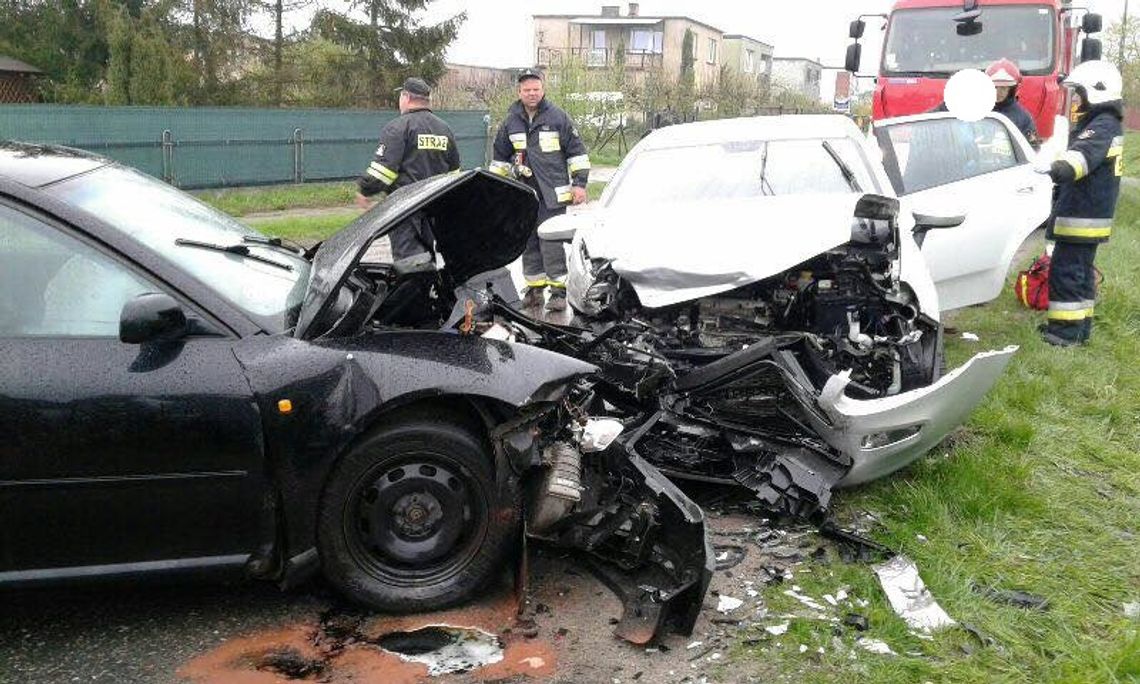 Turze: Zderzenie dwóch samochodów. Jedna osoba została ranna
